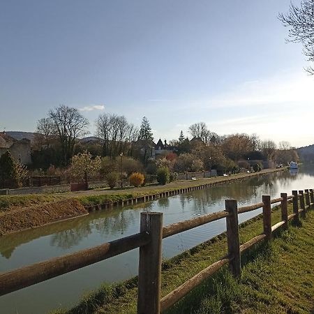 Gite Le 16, Sous Les Tremieres Fleurey-sur-Ouche Exterior foto